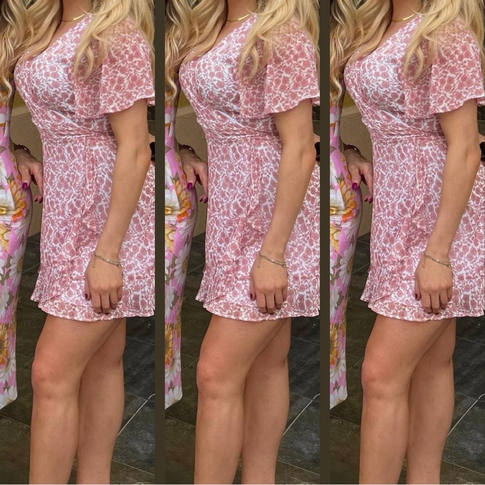 Francesca’s Floral Wrap Dress - XL *RUNS SMALL*